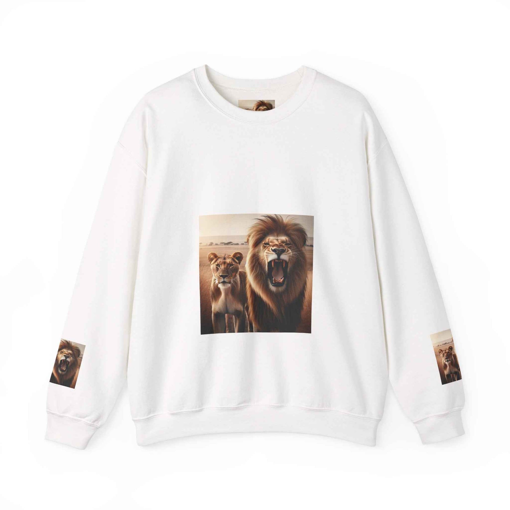 Roaring Lion Crewneck Sweatshirt - Unisex Heavy Blend™ - Wildlife Art Design